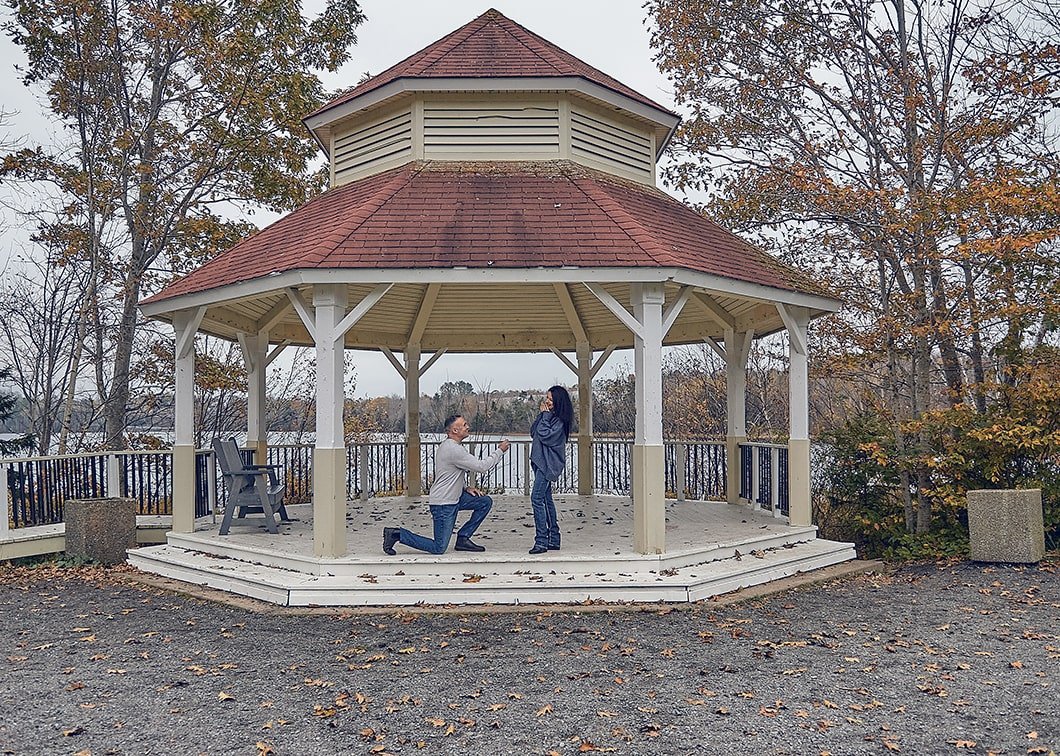 Lisa and Matthew Engagement. Will you marry me. Kinsmen Park.