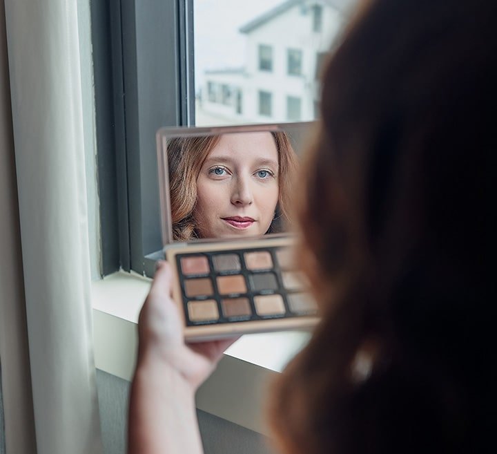 Halifax Marriott Harbourfront Hotel. Alexis and Logan Wedding. Getting Ready Photos. CreativeAlex Photography. Wedding photographers in Halifax